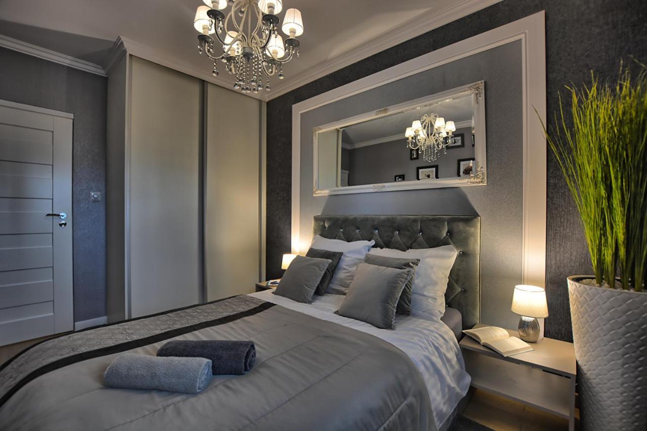 Apartament Diamentowy เลสโก ภายนอก รูปภาพ
