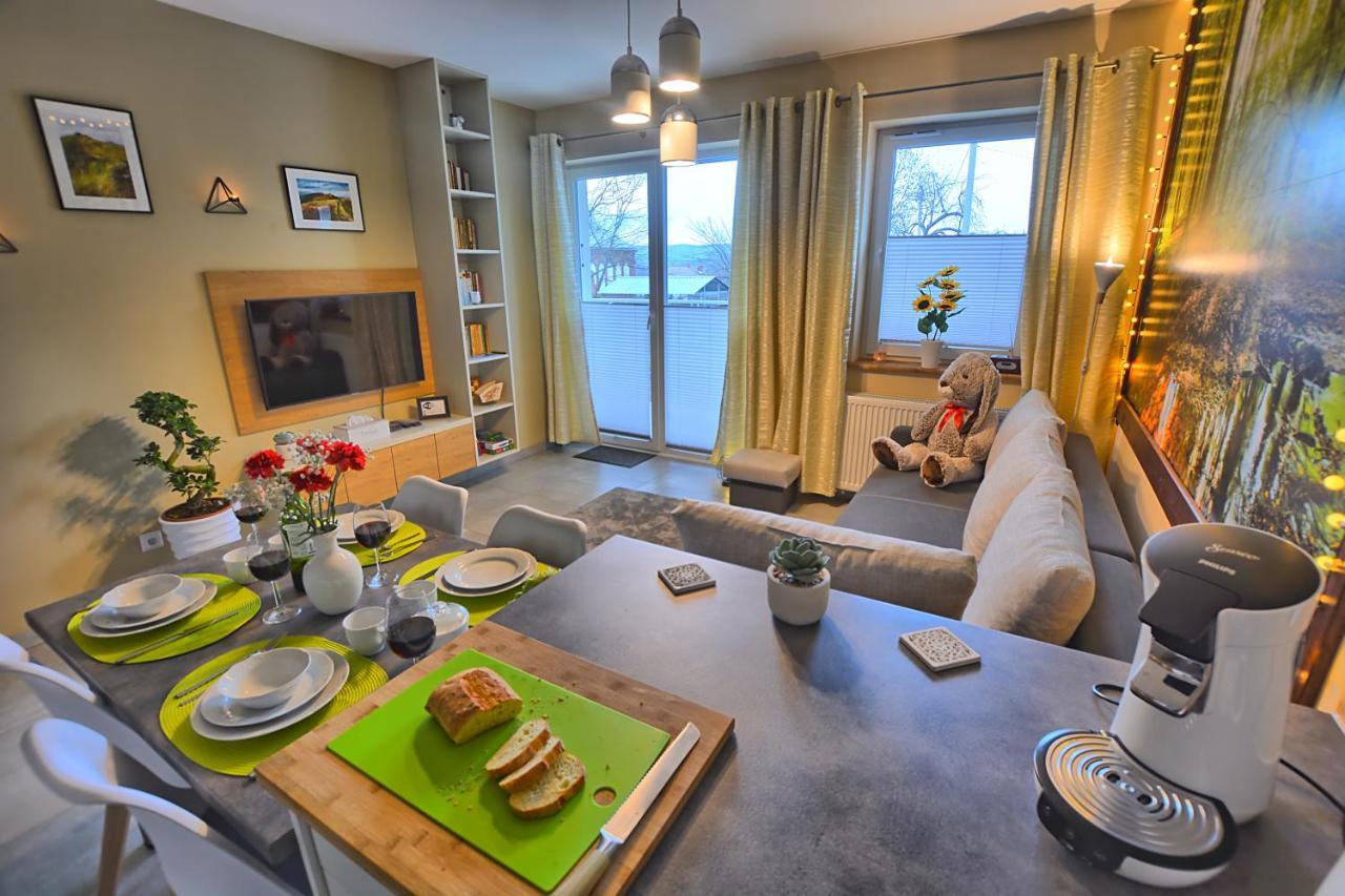 Apartament Diamentowy เลสโก ภายนอก รูปภาพ