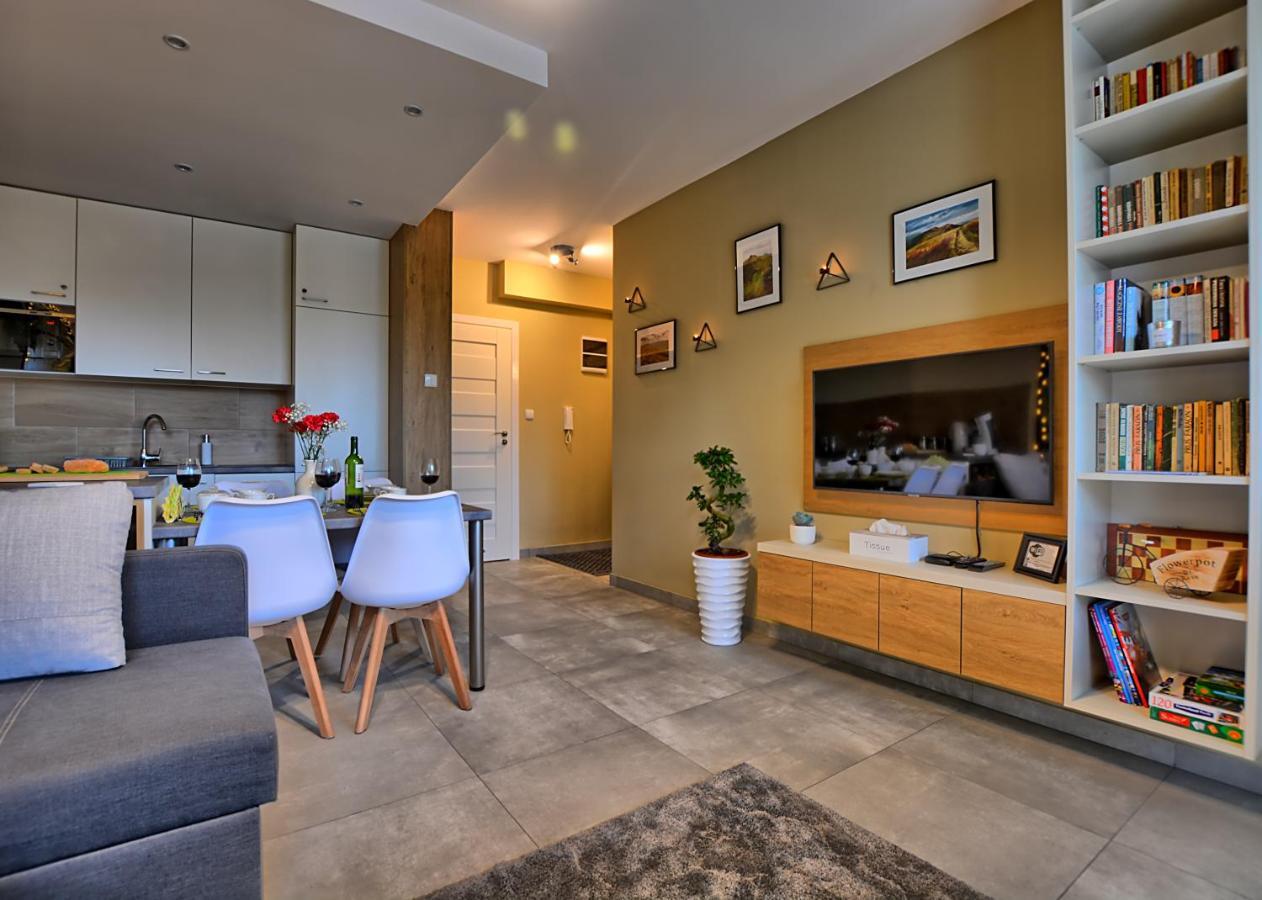 Apartament Diamentowy เลสโก ภายนอก รูปภาพ